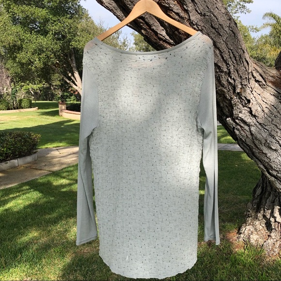 NWOT GREY simply Vera Wang long sleeve shirt - Picture 3 of 8